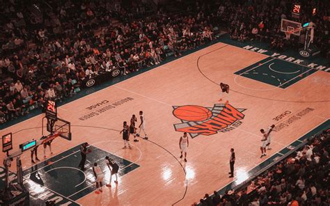 Knicks Fans Got Kicked Out of MSG for Chanting "Sell the Team" - InsideHook