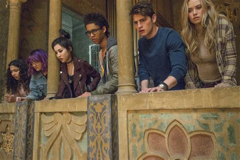 Marvel's Runaways on Hulu: Cancelled or Season 2? (Release Date) - canceled + renewed TV shows ...