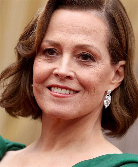 Sigourney Weaver Attends the 92nd Annual Academy Awards in in Los Angeles 02/09/2020-4 – LACELEBS.CO