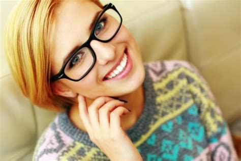 Face Shape and Eyeglass Style: How to Pair the Two Attractively | Beauty and Personal Grooming