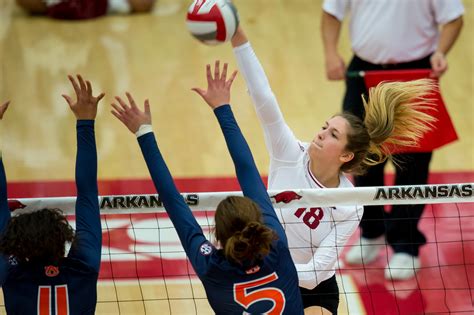 Volleyball Drops SEC Road Finale at Auburn | Arkansas Razorbacks