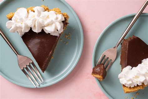 The Pioneer Woman Chocolate Pie Is a Slice of Heaven