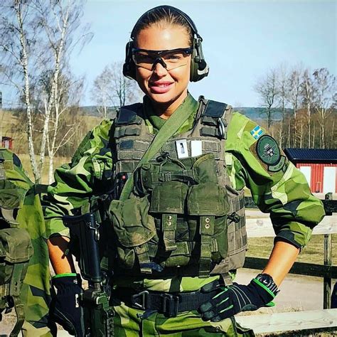 Swedish🇸🇪 Female Soldier Military Girl, Swedish Armed Forces, Female ...