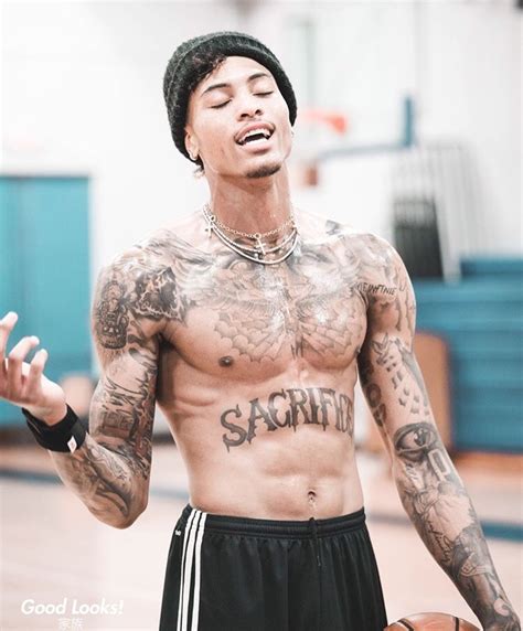 Kelly Oubre Jr of the Washington Wizards 😍😍😍 – @shirtlessnba on Tumblr