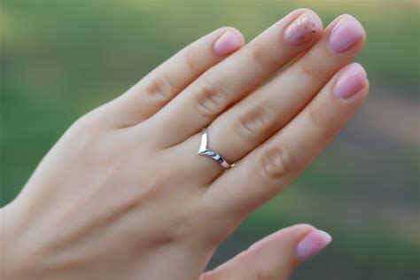 V Shaped Wedding Rings Women/ Silver Band Rings/ Stacking - Etsy UK