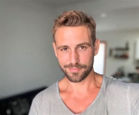 Nick Viall Height, Weight, Age, Girlfriend, Family, Facts, Biography