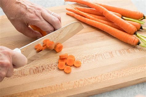 Infographic: 3 Ways to Slice a Carrot | Carrots, Veggie sides, Cooking time