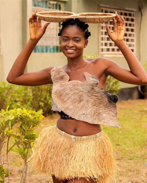 Miss Liberia 2017, Wokie Dolo dressed in a full Liberian traditional custom. Posted by Liberian ...