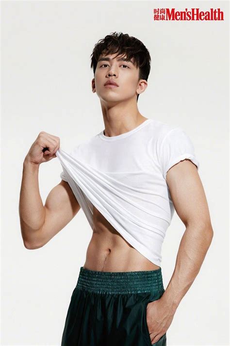 Xu Weizhou @ Men's Health China April 2017 | ของใช้ผู้ชาย, นักแสดงเกาหลี, เสื้อผ้าผู้ชาย