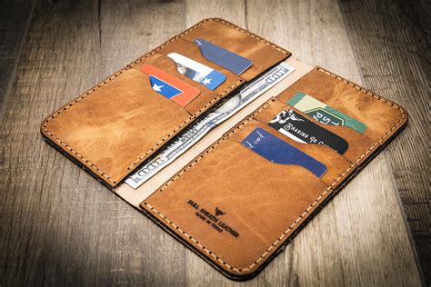 Long Wallets For Men - Tall Leather Wallet The Houstonian | Bull Sheath Leather