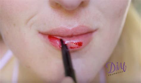 How to Make Homemade Lip Stain | DIY Cosmetics