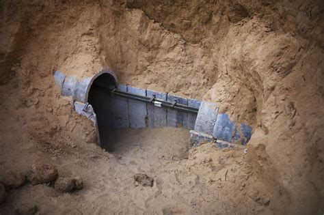 Gaza tunnel into Israel discovered and detonated - Egypt Independent