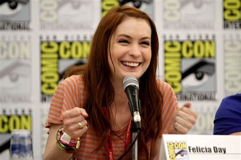 Ladies I Love: Felicia Day – A Geek Girl's Guide