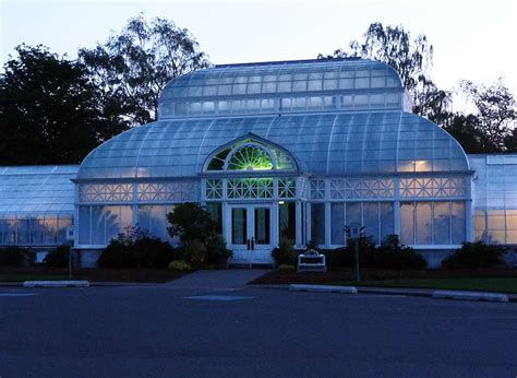 Volunteer Park Conservatory 2 | Volunteer Park is one of the… | Flickr