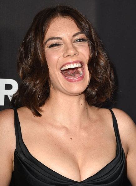 Lauren Cohan Laughs : LaurenCohan