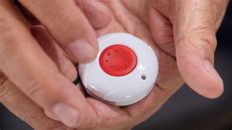 Importance of Personal Alarm For Elderly – Wireless Home Alarm UK