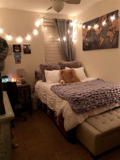 University of Kentucky Dorm Room | Dorm room decor, Bedroom decor ...