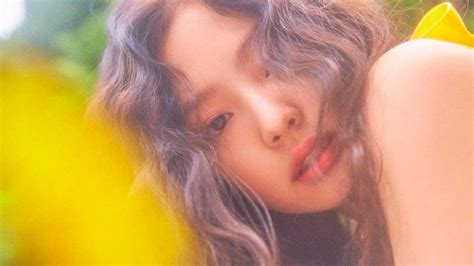 US BILLBOARD review of JENNIE's "SOLO" | allkpop