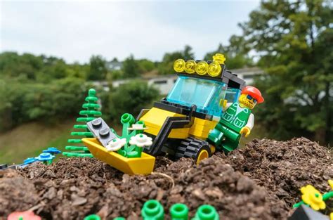 Digger Toys For Toddlers - The 6 Best Options - Dad Gold