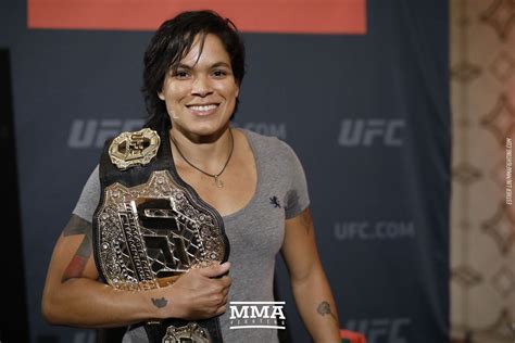 'Amanda Nunez is the 1st woman in history to win & hold 2 UFC, World ...