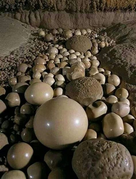 Cave pearls - calcium spheres formed in some caves | Geology, Carlsbad ...