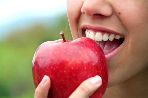 Healthy Foods for Your Gums - Dentist in Charlotte, NC