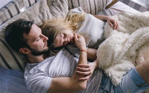 Love a good cuddle? Here are 7 legit reasons why you should get cozy more often | General