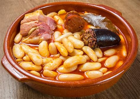 Fabada asturiana: receta tradicional paso a paso - Comedera - Recetas ...