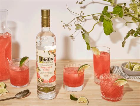 Botanical Cocktails Straight from the Farmers' Market | Goop