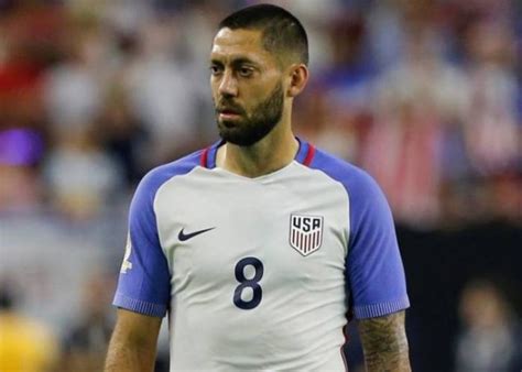 United States striker Clint Dempsey announces retirement - Wapaz.co