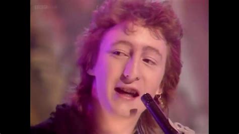 Julian Lennon 'Too Late For Goodbyes' - TOTP 1984 - YouTube