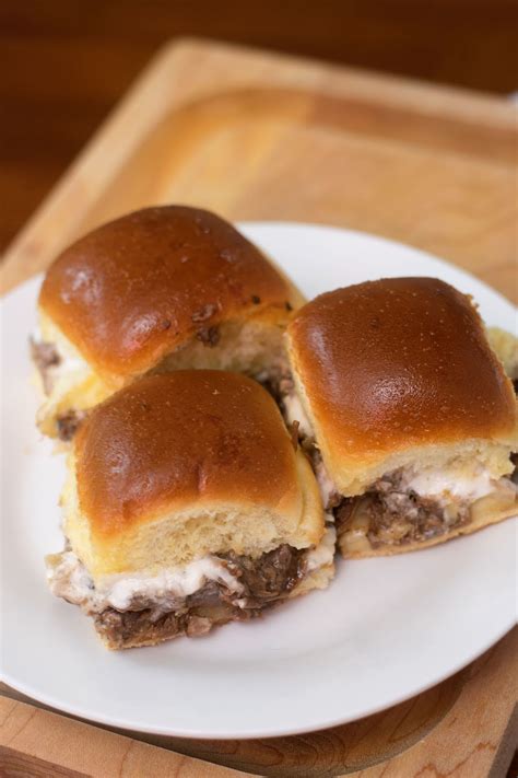 Roast Beef Sliders Recipe - The Kitchen Wife