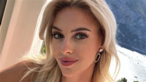 Veronika Rajek makes NFSW admission in cheeky selfie as Tom Brady admirer jokes 'I like them ...