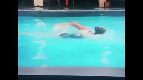 Kate Winslet swimming - YouTube