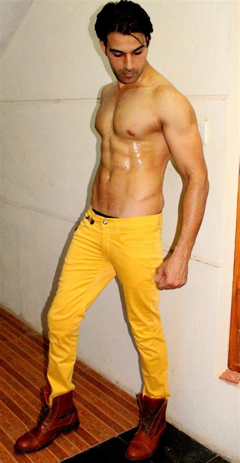 Hot Body Shirtless Indian Bollywood Model & Actor: Gladrags models