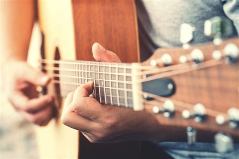 20 Sad Songs to Play on Guitar - Musician Wave