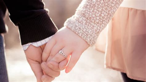 couple love hands HD [1920x1080] : r/wallpaper