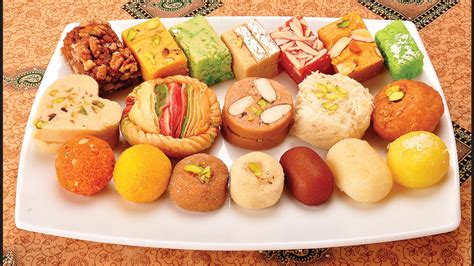 FDA to keep watch on Ganpati mandal sweets - Hindustan Times