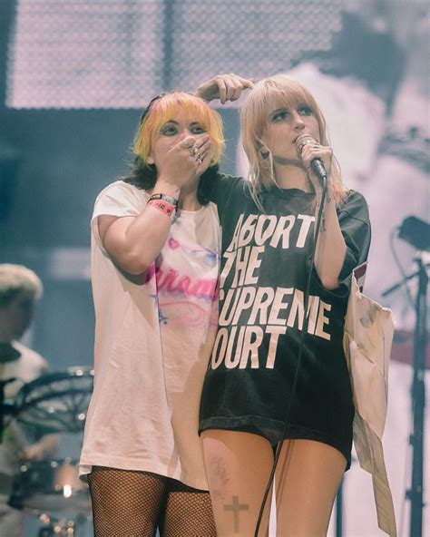 Hayley backstage at MSG (2023) : r/hayleywilliams