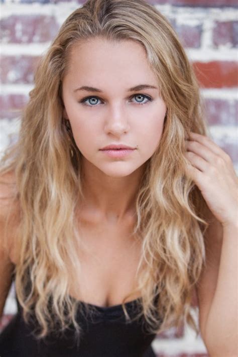 Madison Iseman - The Day I Hypnotized My Celebrity Roommate — CHYOA