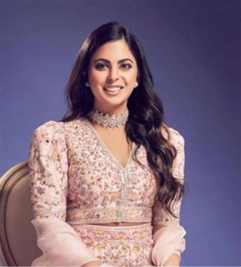 Isha Ambani Fashion – Her Lyfe!