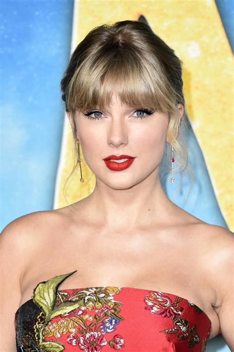 Taylor Swift news diary: Singer rules 'Jeopardy!' as she takes over every category