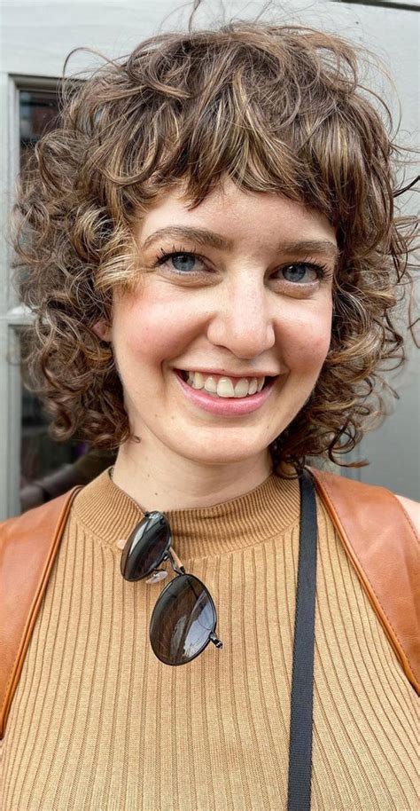 35 Low-Maintenance Soft Curly Bob Haircuts : Layered Curly Bronde + Short Bangs