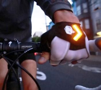 Bicycle Gloves With Turn Signals