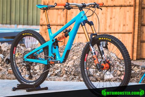 Yeti Cycles SB165 - Custom Build