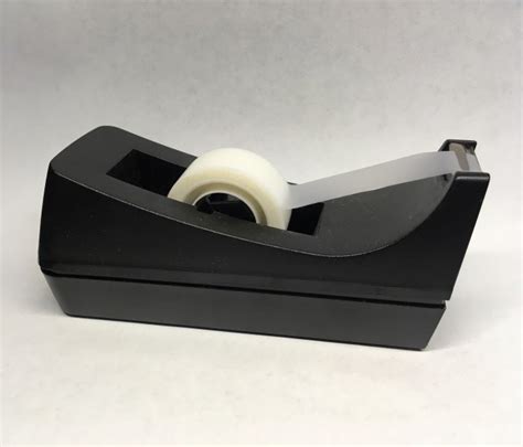 Best Tape Dispensers for Art Studios, Classrooms, and Other Spaces – ARTnews.com