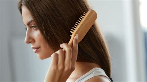 The Best Anti-Static Hair Brushes That You Can Buy on Amazon | StyleCaster