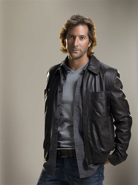 Henry Ian Cusick as Desmond Hume in promo for 'Lost' (2004). - "Desmond ...