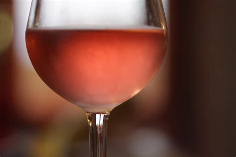 A Quick Guide to Rosé Wine | Wine Enthusiast