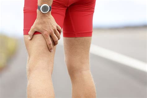 What is a good way to treat a hamstring injury?